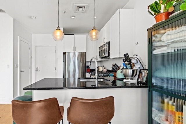 Building Photo - 70 Lincoln St