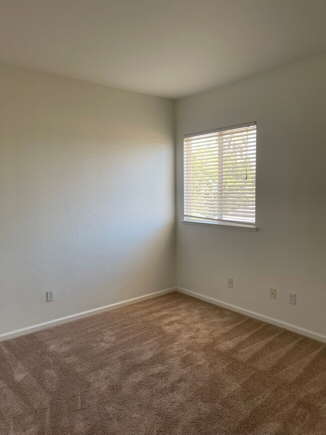 Building Photo - 171 Vista Cove Cir