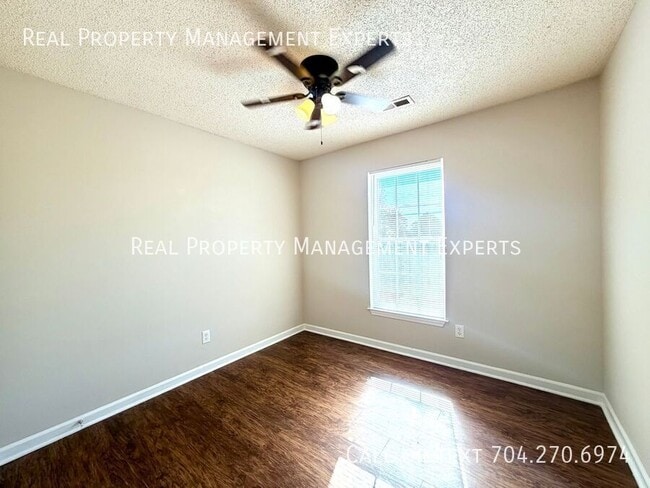 Building Photo - 4291 Cochran Rd