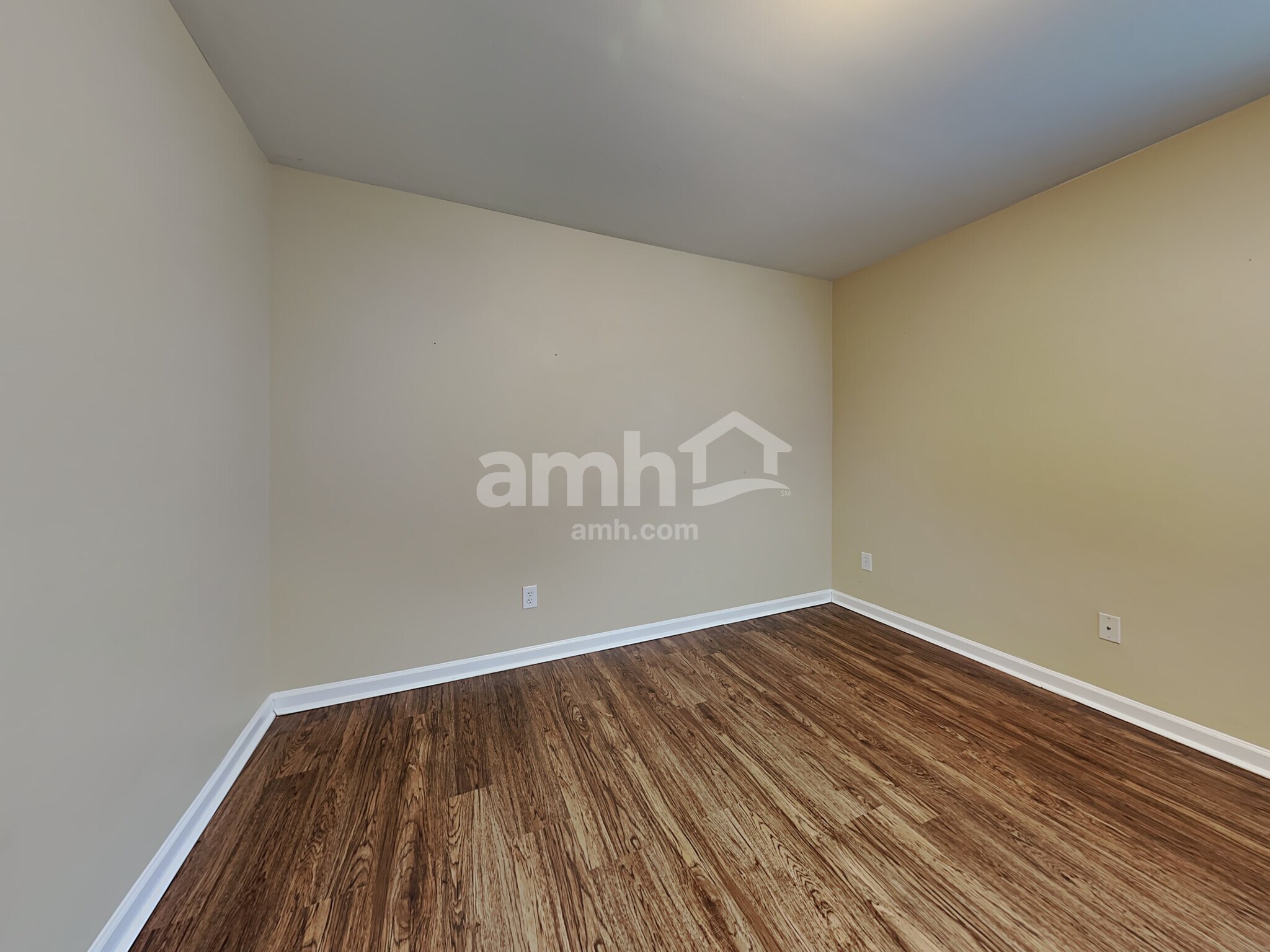 Building Photo - 412 Peach Grove Pl