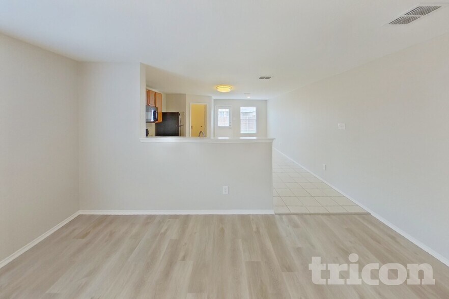 Building Photo - 1412 Royal Meadows Tr