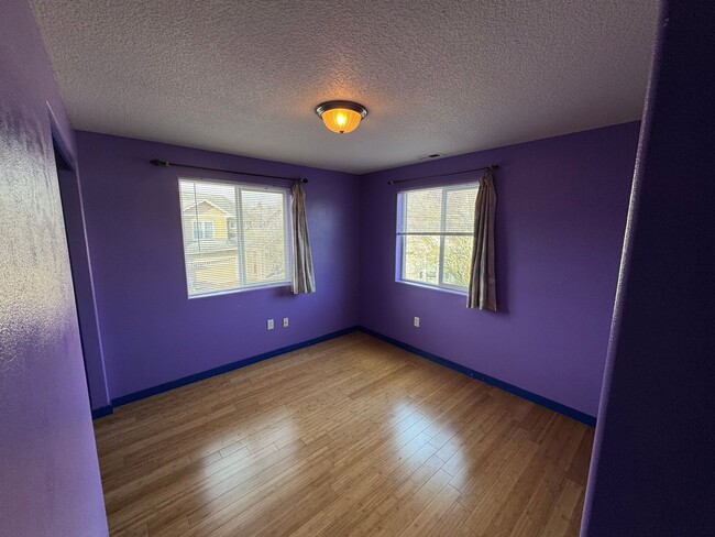 Building Photo - Spacious 4 Bedroom Home in SW Corvallis – $2,995/month