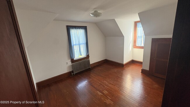 Building Photo - 996 PA-307
