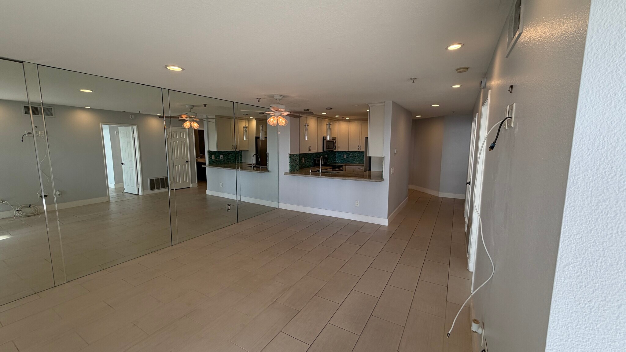 Building Photo - 1200 Pacific Coast Hwy