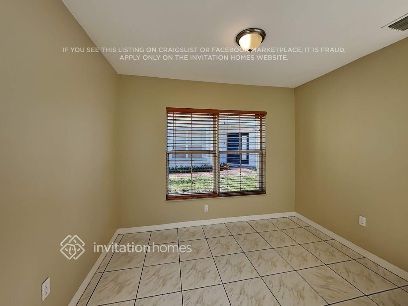 Building Photo - 4856 NW 116th Ct
