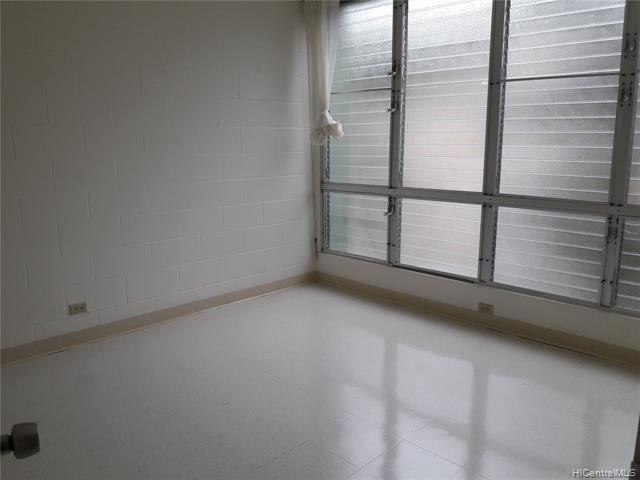 Building Photo - 1538 Kewalo St