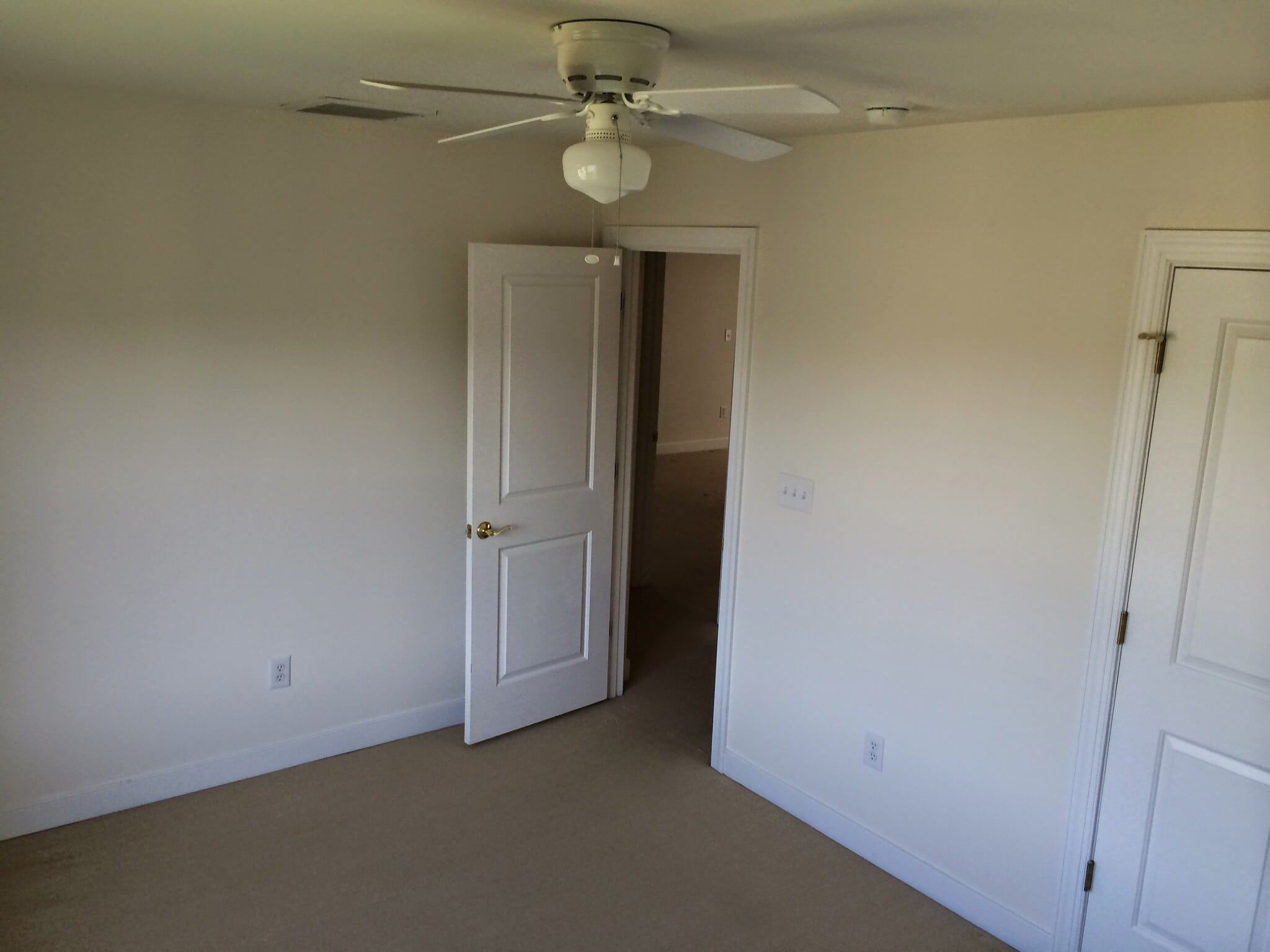 Bedroom 2 - 710 Palatine Ave
