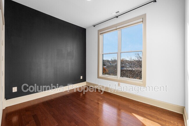 Building Photo - 1301 H St NE