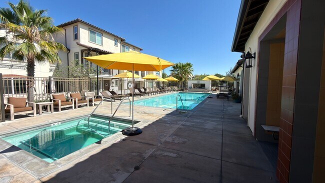 Building Photo - Luxury Builder Model Home - Resort Style Amenities In A Gated Community