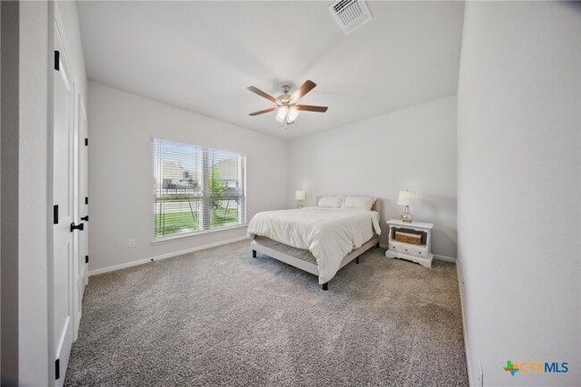 Building Photo - 711 Saddlehorn Dr