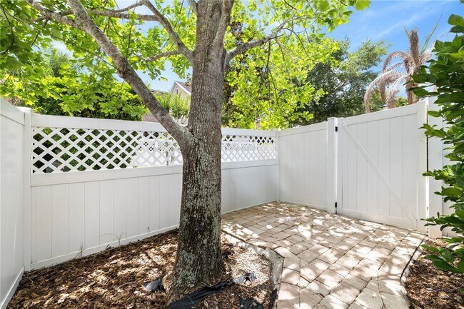 Building Photo - 5338 Ardsdale Ln
