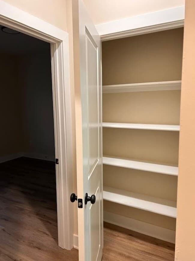 Building Photo - 480 E Hayes St