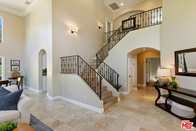 Building Photo - 28905 W Beach Ln