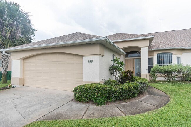 Building Photo - Beautiful Home in Satellite Beach including Lawncare and Community Pool