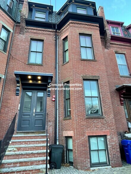 Building Photo - 11 Highland Park Ave