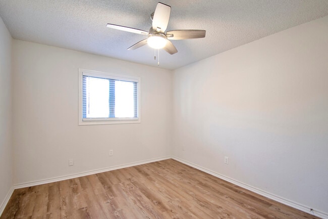 Building Photo - 5416 95th St