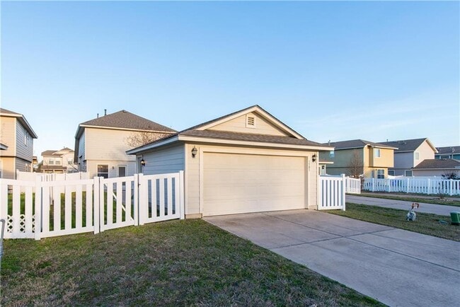 Building Photo - 1503 Davis Mountain Loop