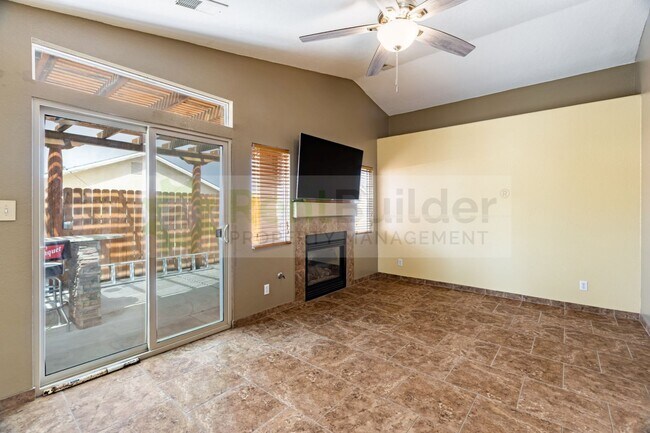 Building Photo - CALL US TODAY AT (505) 892-4400 TO SCHEDULE A CONVENIENT IN-PERSON SHOWING