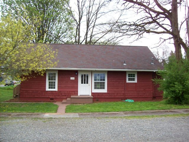 Building Photo - STATUS: AVAILABLE  | R25 | $1395