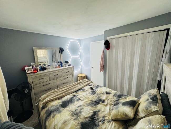 Building Photo - 150 View St