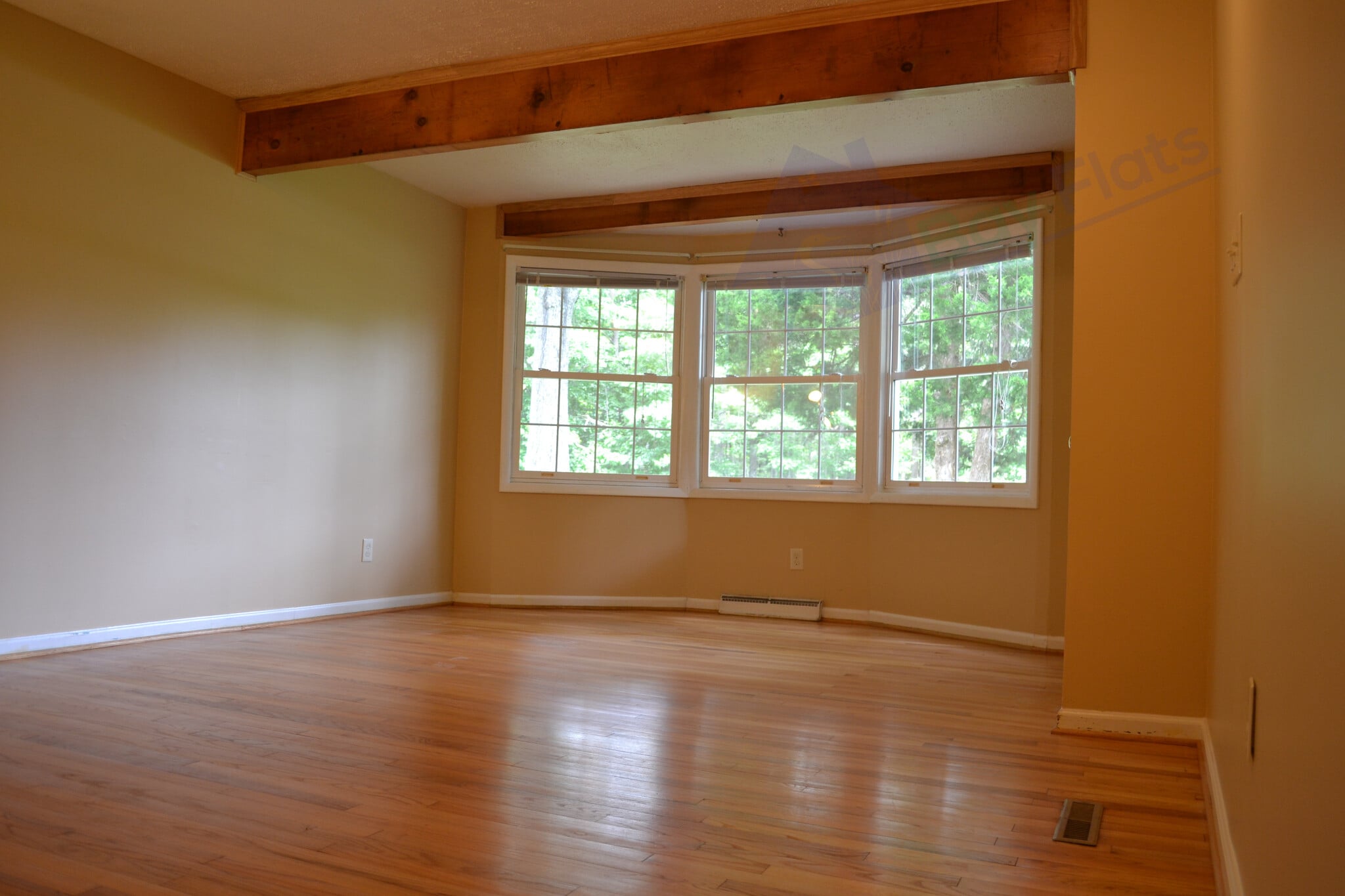 Building Photo - 20901 Hermanville Rd