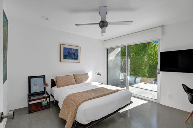 Building Photo - Mid-Century Steel Oasis in Palm Springs