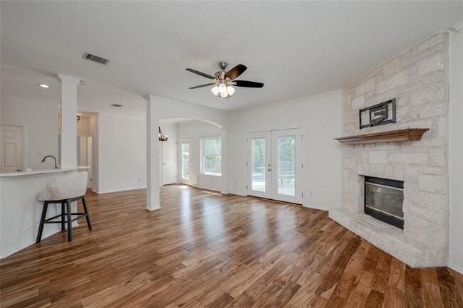 Building Photo - 8621 Neider Dr