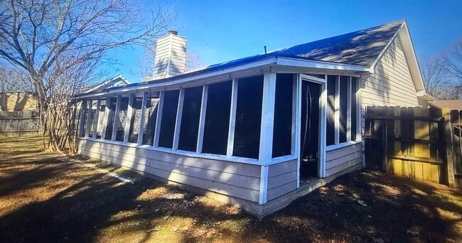 Building Photo - 4331 Crimson Leaf Cove