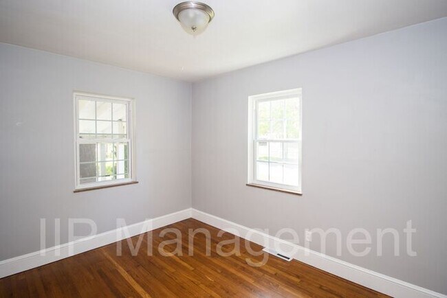 Building Photo - Impeccable 3BR 3BA Home in Bay Village!