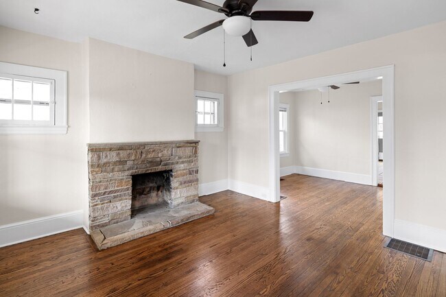 Building Photo - Updated West Asheville Bungalow