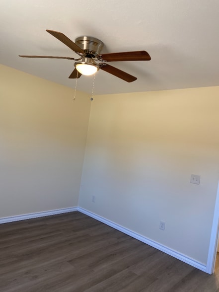 Building Photo - 241 Private Rd