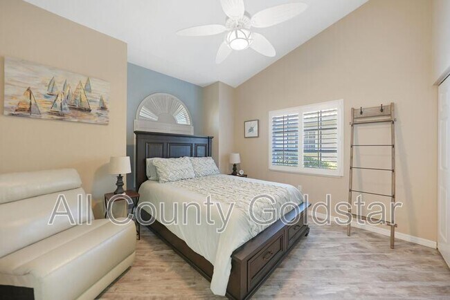 Building Photo - 8377 Parkside Dr