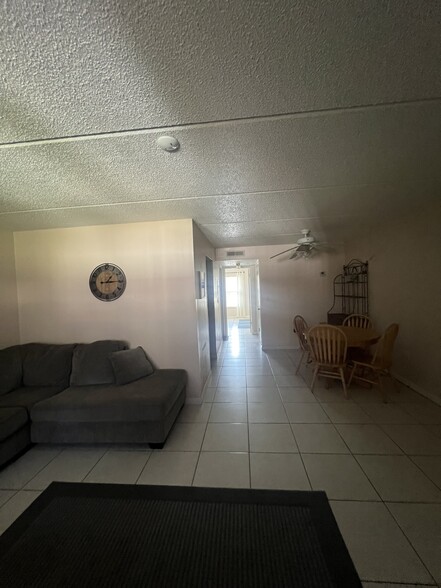 Building Photo - 12760 Indian Rocks Rd