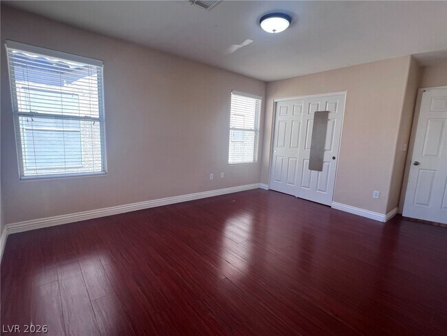 Building Photo - 5063 W Dodge Ridge Ave