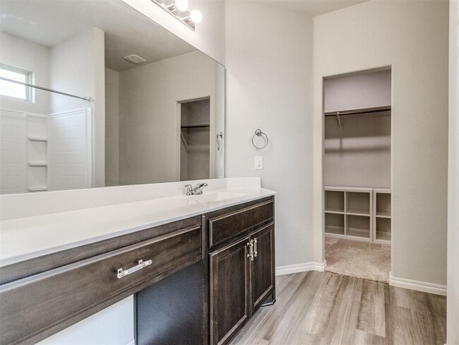 Building Photo - 14805 Gravity Falls Ln