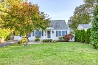 Building Photo - 47 Sleepy Hollow Ln