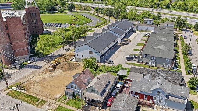 Building Photo - 4720 Walworth Ave