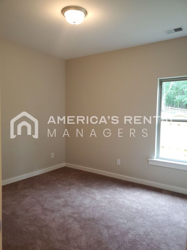 Building Photo - DEPOSIT PENDING! Home for Rent in Clanton, AL.. Available to View Now!!!