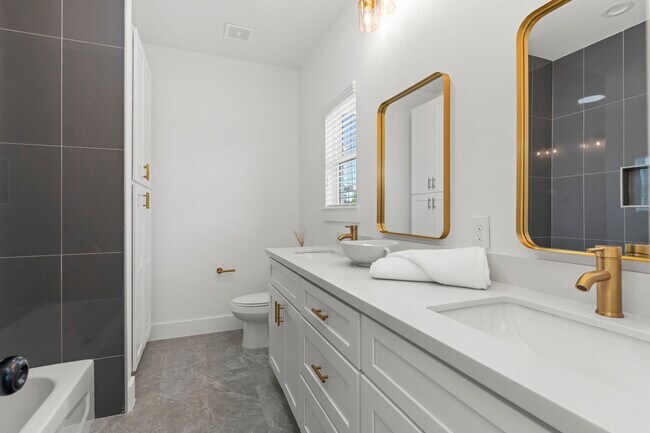 Building Photo - 1517 Egypt St