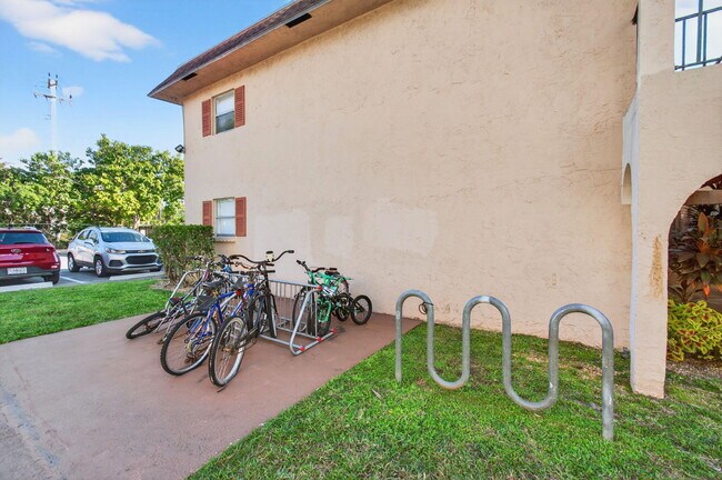 Building Photo - 500 SW 2nd Ave