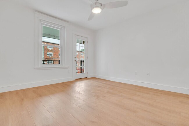 Building Photo - Amazing apartment in Brighton