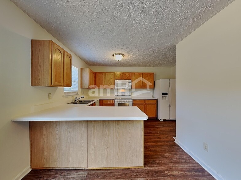Building Photo - 7221 Fribourg Ct