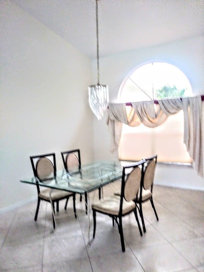 Building Photo - 1032 Fieldstone Dr