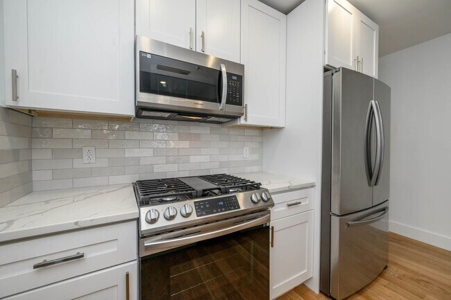Building Photo - 1707 Palisade Ave