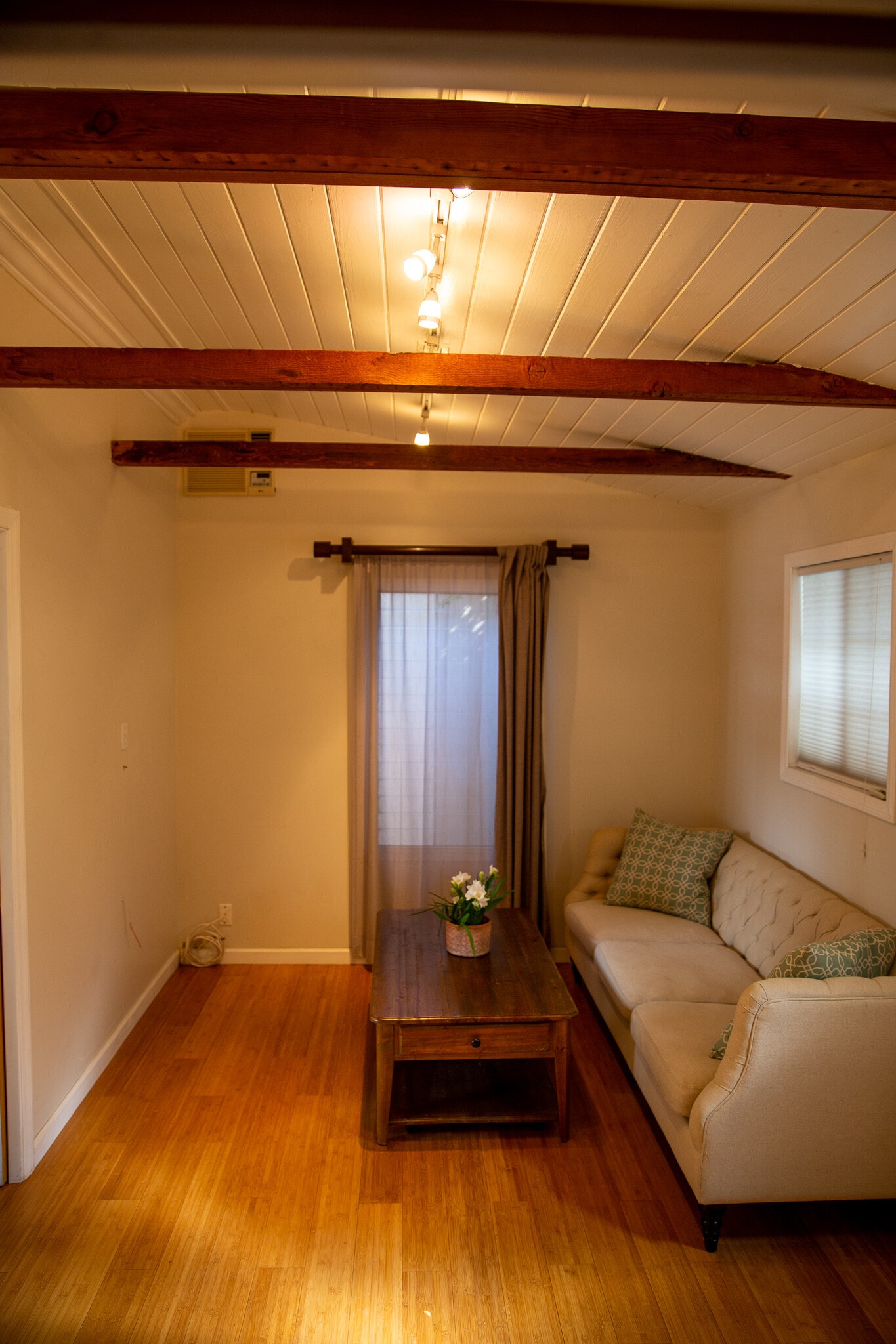 Living room5 - 1229 23rd St