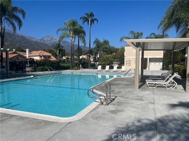 Building Photo - 2248 Tulip Ave