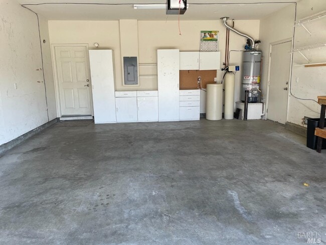 Building Photo - 206 Cedar Ridge Dr