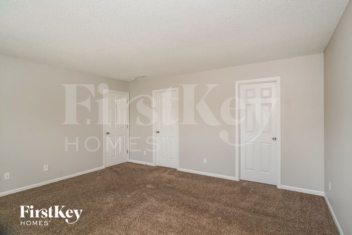 Building Photo - 8142 Corktree Dr