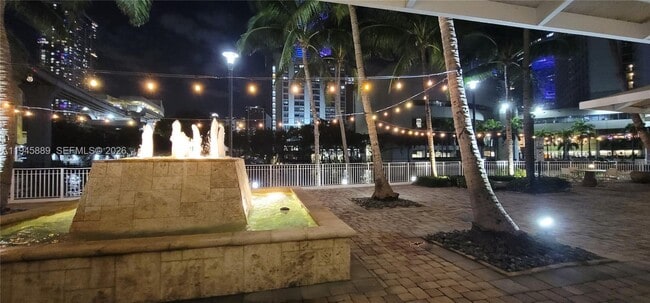 Building Photo - 31 SE 5th St