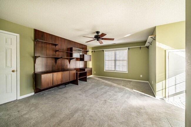 Building Photo - 3135 Lariat Ridge Dr